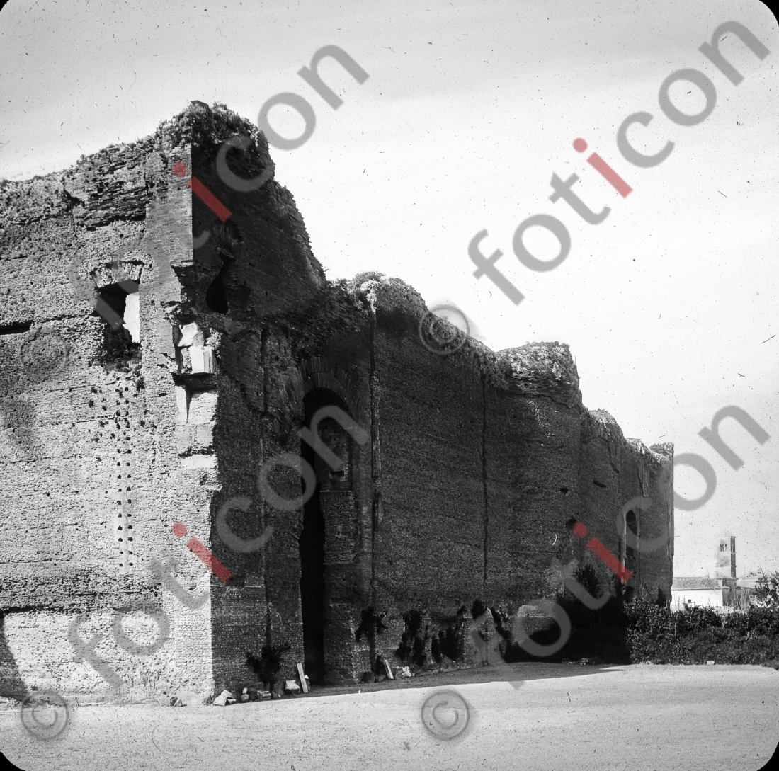 Caracalla-Thermen | Baths of Caracalla - Foto foticon-simon-147-053-sw.jpg | foticon.de - Bilddatenbank für Motive aus Geschichte und Kultur
